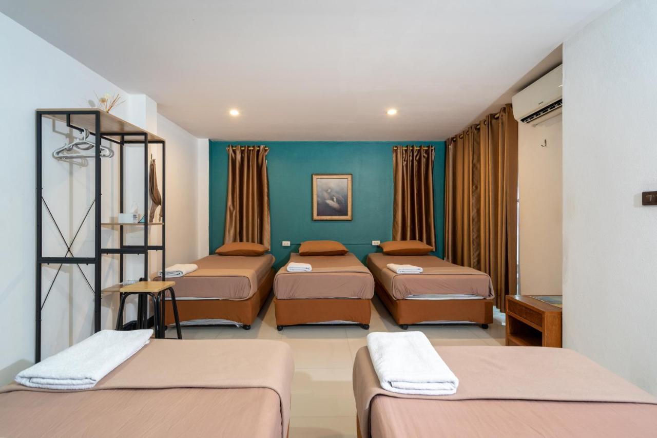 Patong Black Pantera Hostel מראה חיצוני תמונה