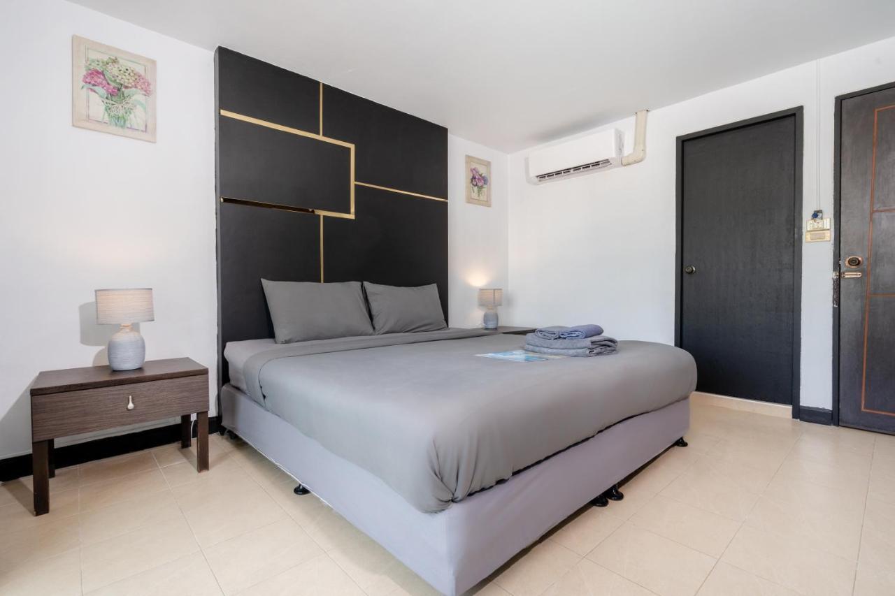 Patong Black Pantera Hostel מראה חיצוני תמונה