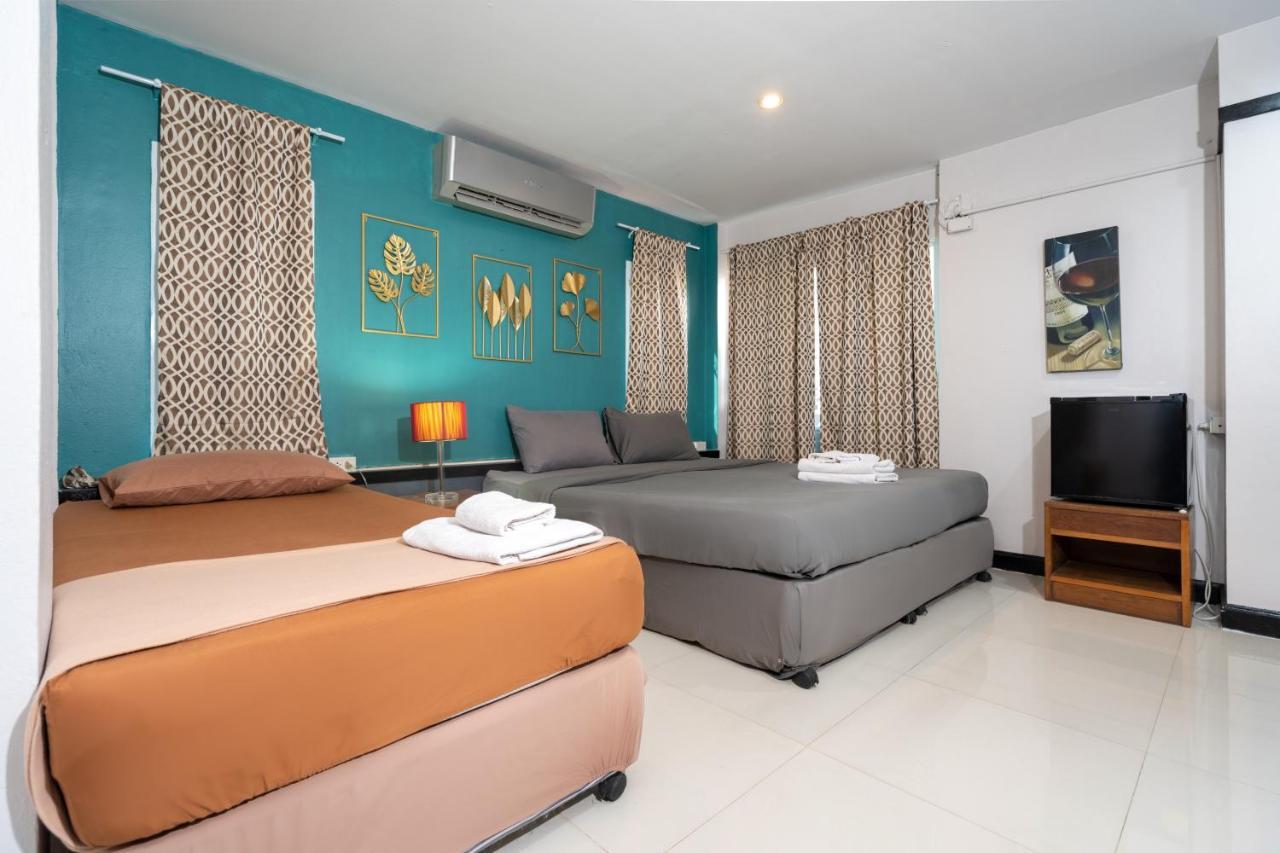Patong Black Pantera Hostel מראה חיצוני תמונה