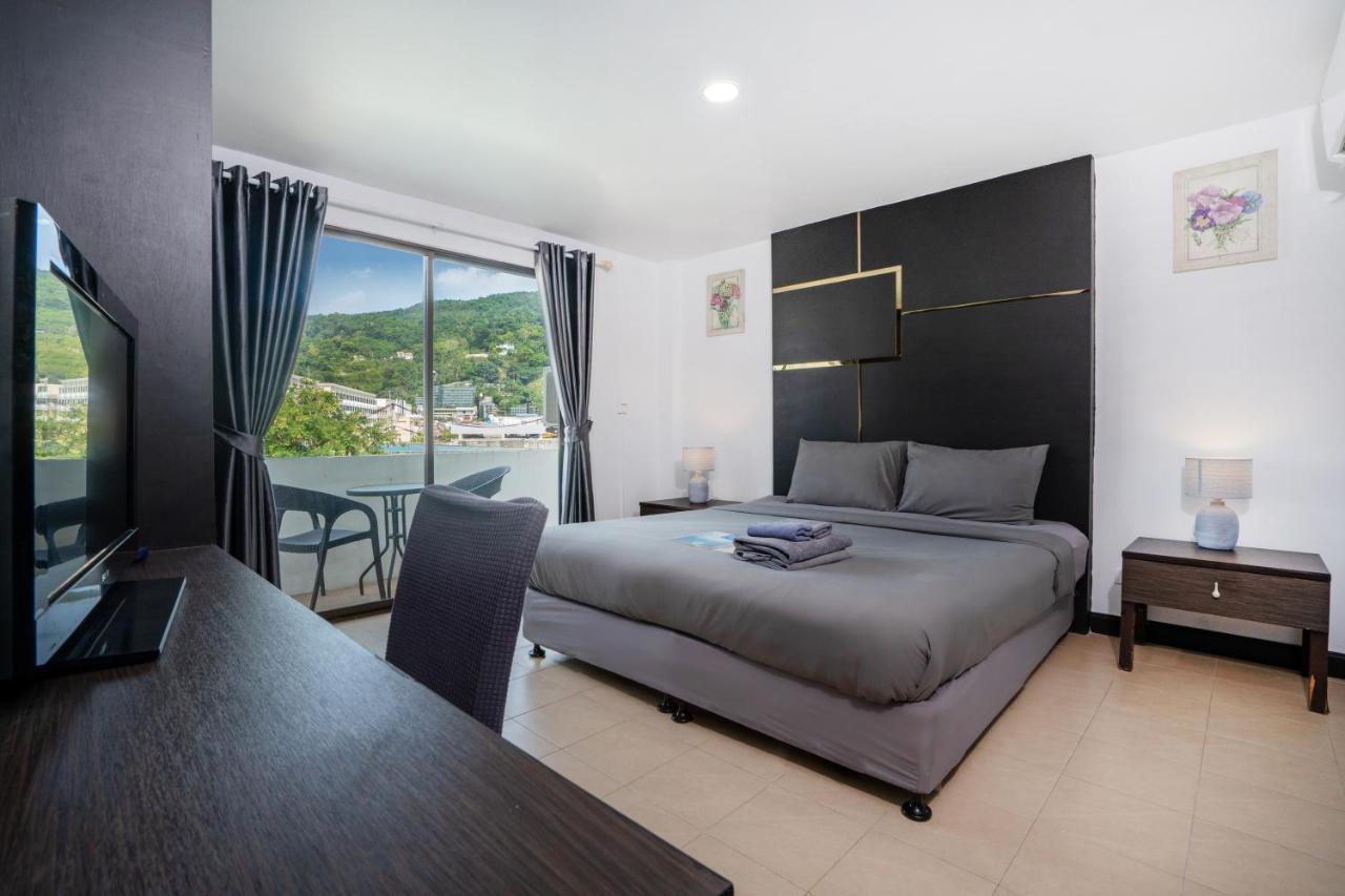 Patong Black Pantera Hostel מראה חיצוני תמונה